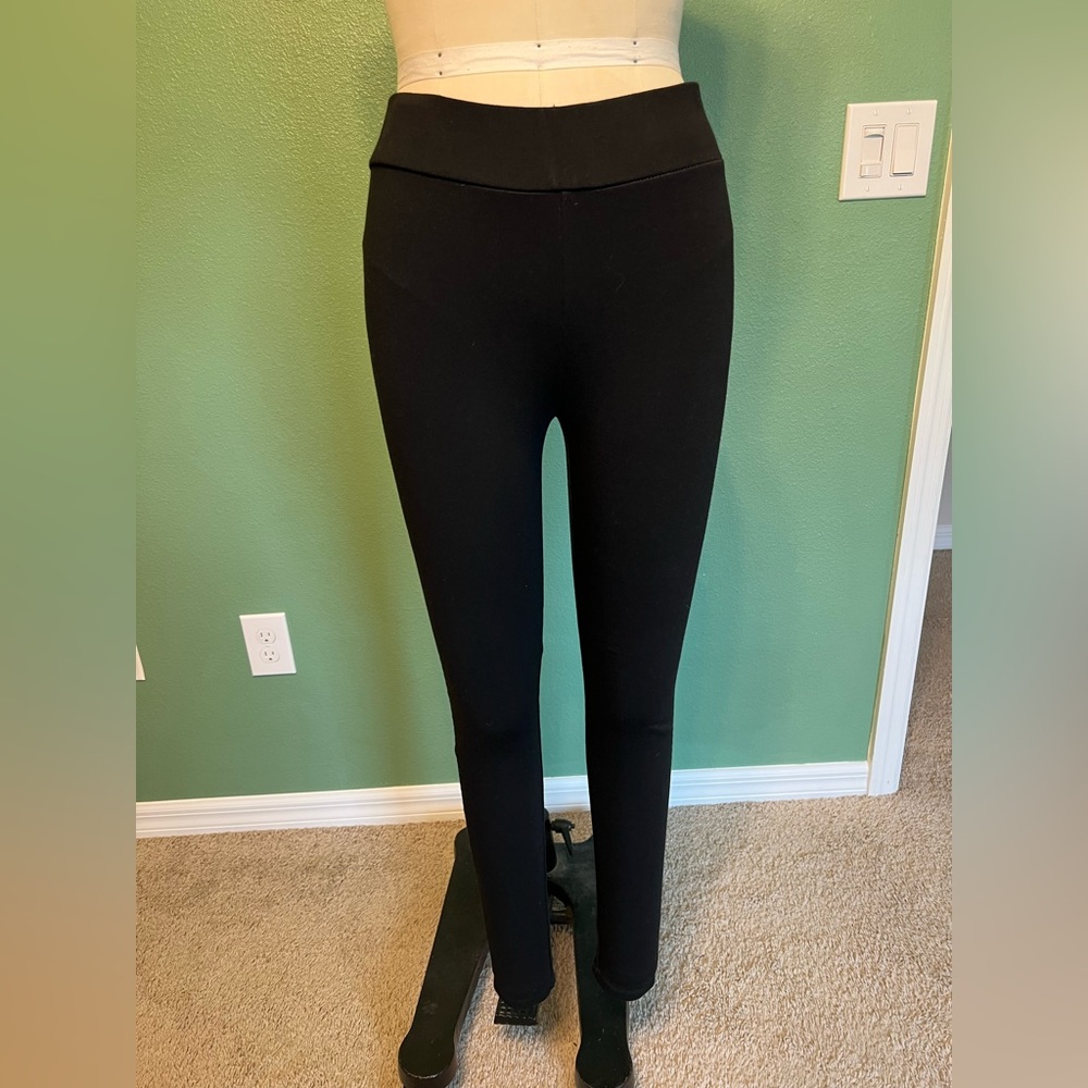Lou & Grey leggings